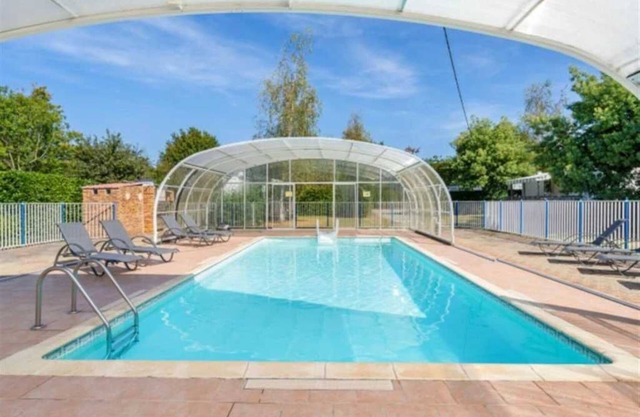 Camping 3 étoiles - Piscine - ccbbchg