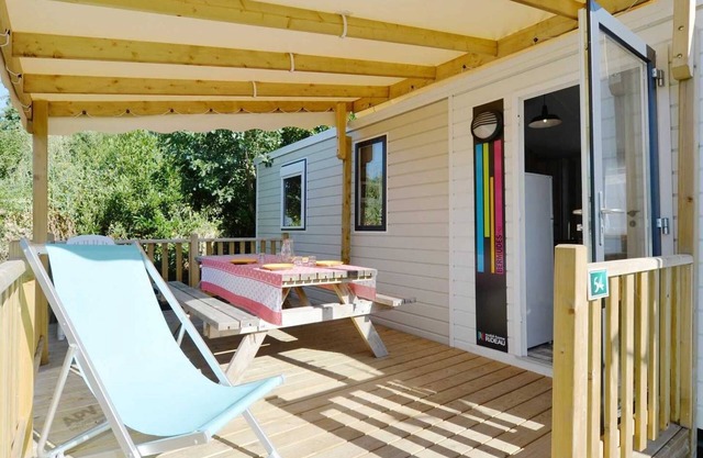 Camping 4 étoiles - Piscine - eeiaef