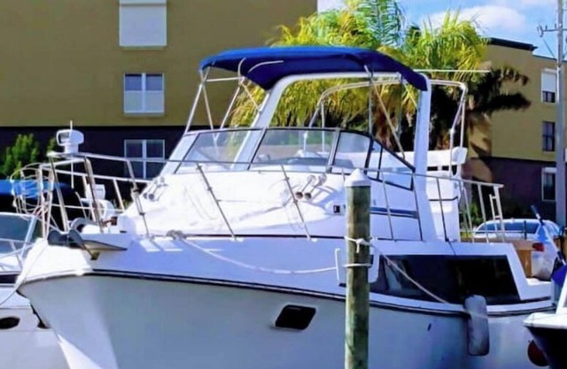Camping Boat Hotel in Cocoa Beach !