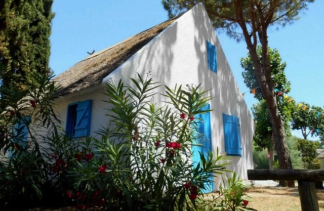 Camping - ccaiiei - Two Bedroom Apartment, Sleeps 6