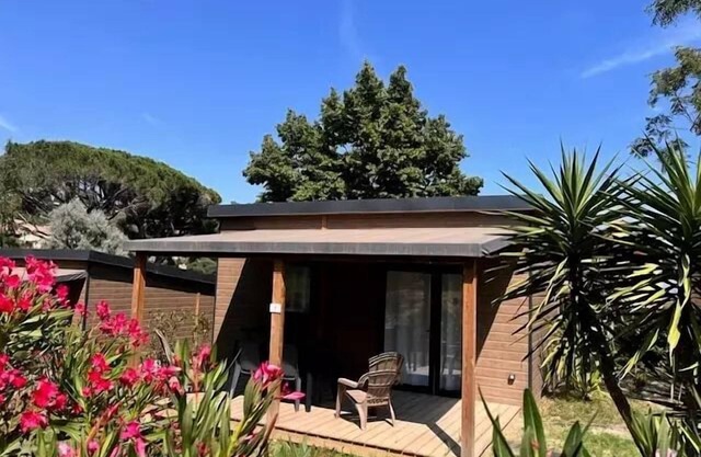 Camping la Provençale * - Chalet Premium Getaway 2 bedrooms 4 people