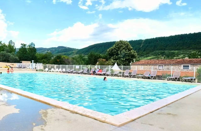 Camping maeva Escapades Ludo Parc * - 3 Room Teepee 4 People (2 Adults + 2 Children) Without Sanitary