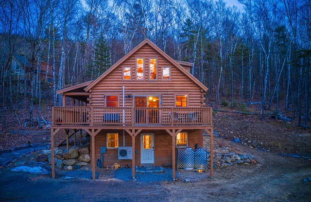 Campton Cabin - Log Cabin Home in White Mountains