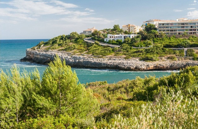 CAN CALSINA - Beautiful summer house with private pool near the beach. Free WiFi
