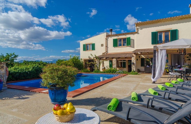 CAN RIUS - Villa with private pool in MURO. Free WiFi