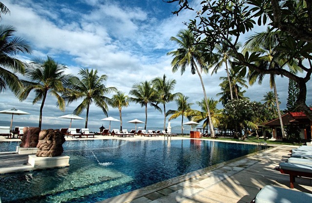 Candidasa Ocean Front Resort - Family Room 4