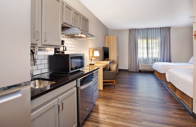 Candlewood Suites Kenosha – Pleasant Prairie by IHG