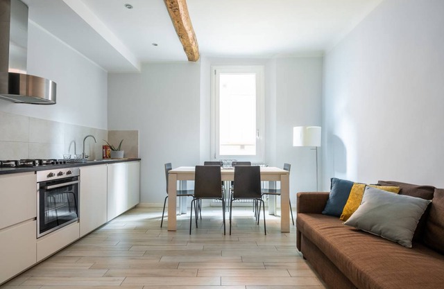 Canonica Family Apartment by Wonderful Italy