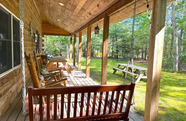 Cape Cod Cabin: Peaceful, Family-Focused Getaway in Mashpee