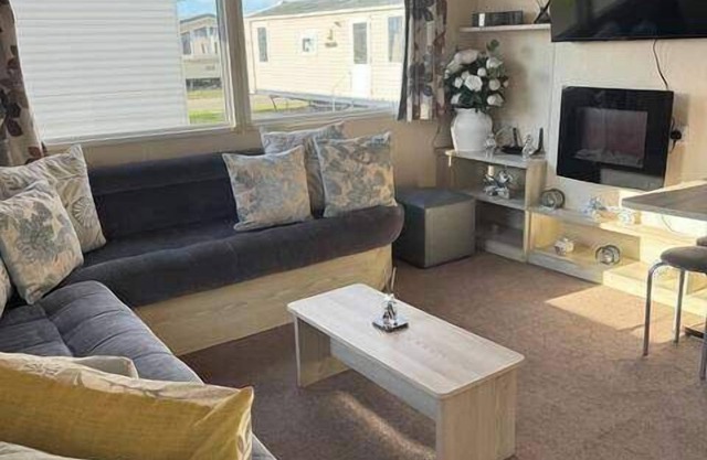 Caravan Emma 2 Bed Robin Hood