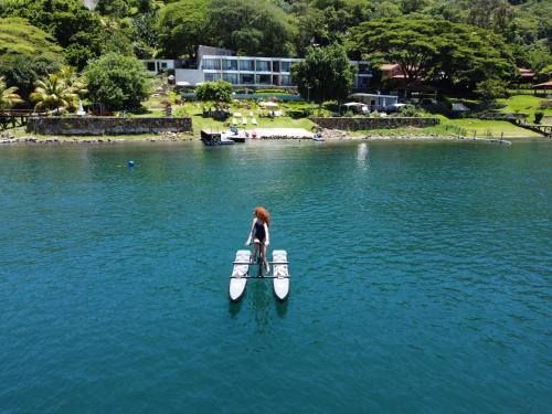 Cardedeu Residence Lago de Coatepeque