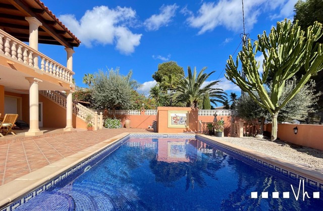 CARRASQUETA - Stunning villa in Moraira