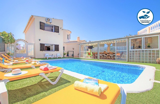 Carvoeiro: Sea View, Heatable Pool & BBQ