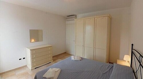 Casa Aliade A, fully refundable with voucher*: A welcoming apartment that is part of a villa surrounded by the greenery.