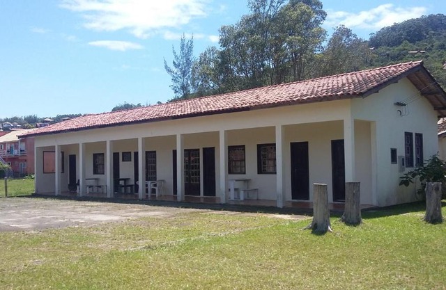 Casa Amarela Grande Ferrugem