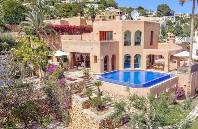Casa Camaleón a Moroccan style, luxury villa for 6 guests with sea views
