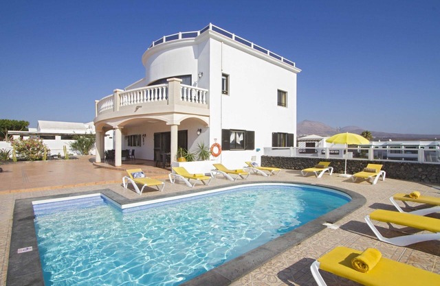 Casa Caracol - 6 Bedroom villa - Pool table - Great for families
