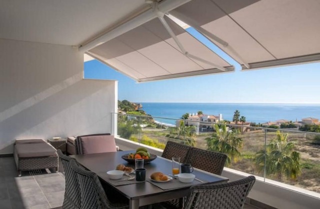 Casa Chloe - Luxury Ocean View Apartment