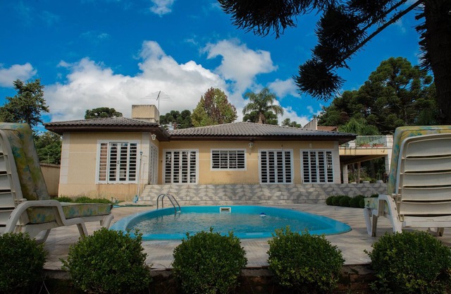 Casa com Wi-Fi e lazer em Campina Grande do Sul