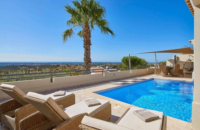 Casa da Fonte - Three Bedroom Villa, Sleeps 6