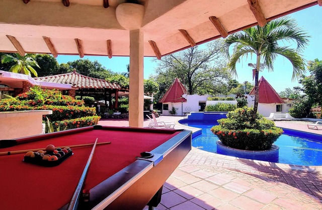Casa de Campo Mía, steps from the beach!
