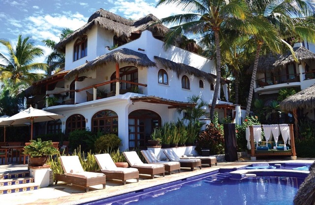Casa de Mita . Quiet, Secluded, Fabulously Appointed and Over the Top Service!