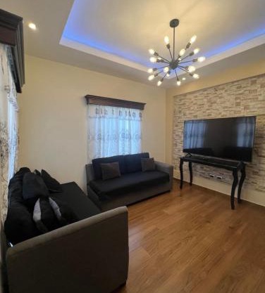 Casa de Tres Habitaciones
