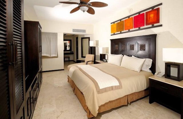 Casa Dorada, Cabo San Lucas - Luxury 5 Star Resort - 1 Bedroom Condo