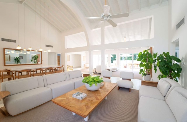 CASA ELIAS: Walk to Playa Minitas! 5 bdrm Family Friendly Villa w.Pool!