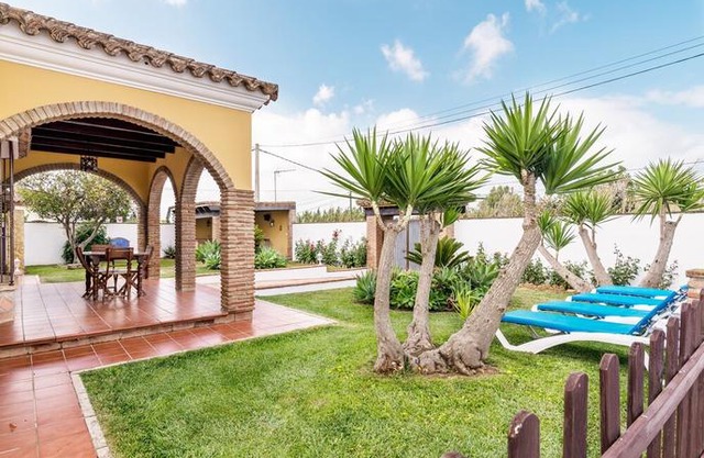 Casa Familiar La Lobita 1