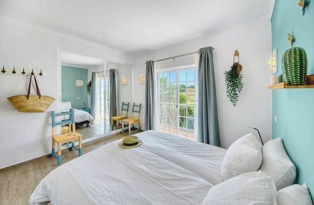 Casa Flamingo - Completely renovated 1-bedroom townhouse with pool