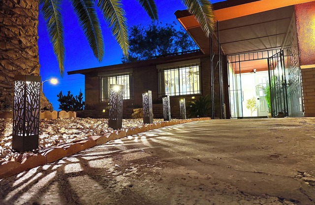 Casa independiente en el vibrante centro de Las Vegas.
