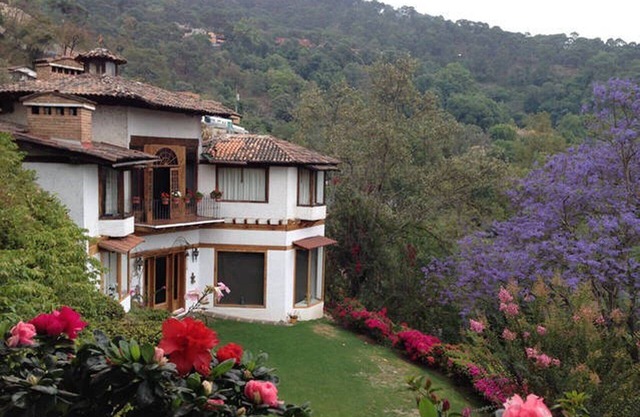 Casa los Cuatro Manguitos for 10 guests 5 min away from lake & downtown