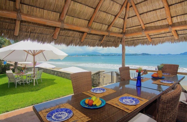 Casa Los Peces Club Santiago Manzanillo