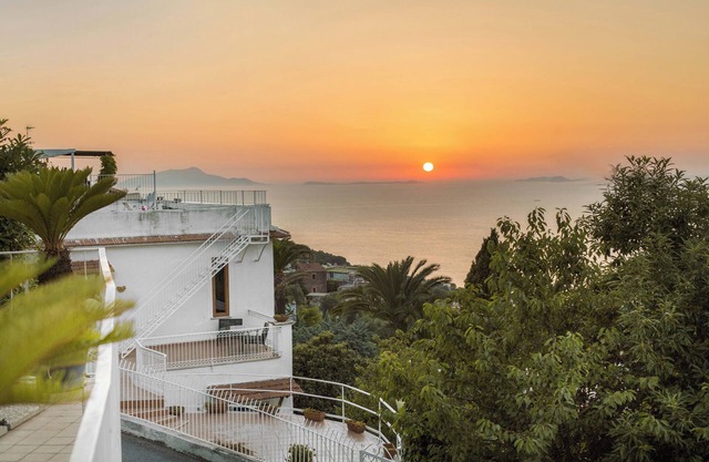 Casa Luca With Sea View and Pool