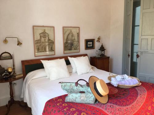 CASA PALACIO PRIVADO EN CADIZ CAPITAL - by Andalusian Glory