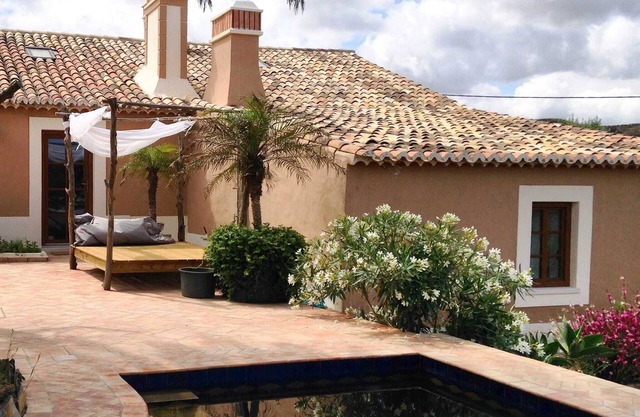 CASA PALMEIRA: The Perfect Refuge 5 minutes from the Beach (Monte D. Sancho)