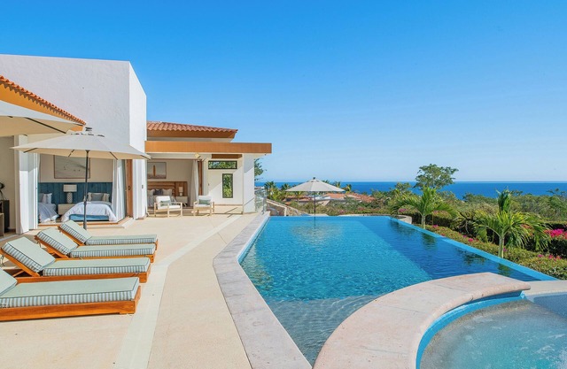 Casa Primavera: Private 8BR/8BA in PLC—Free Breakfast + Concierge Credit