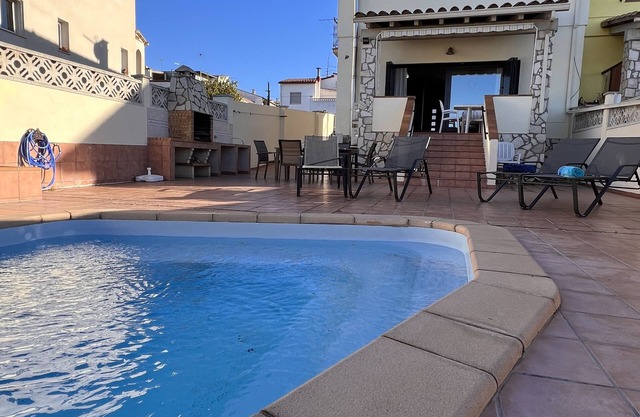 "CASA PUIG"6/7 pax.Private pool,Free Air Conditioning/Heat,Wifi,Sheets/Towels.