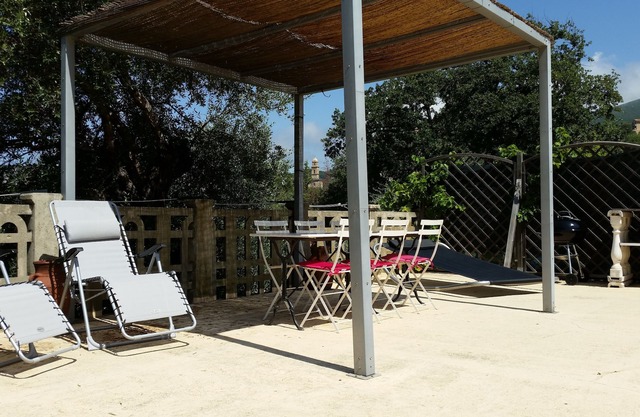 Casa Santa Maria, 5-bed apartment in Patrimonio