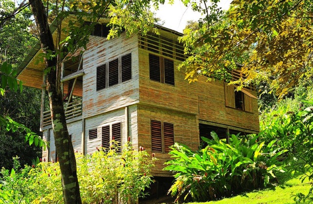Casa Sonrisa, Bamboo Rainforest Beach House