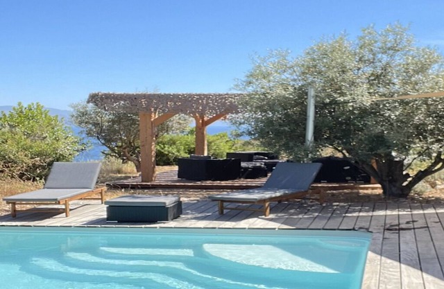 CASA URIZONTE - EXCEPTIONAL SEA VIEW -From Sunday to Sunday, June, July and August