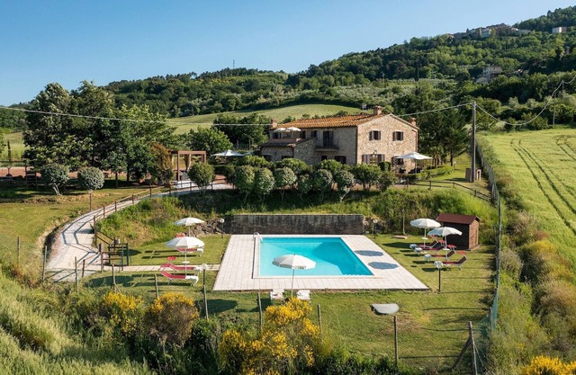 Casale degli Orci 10+3, Emma Villas