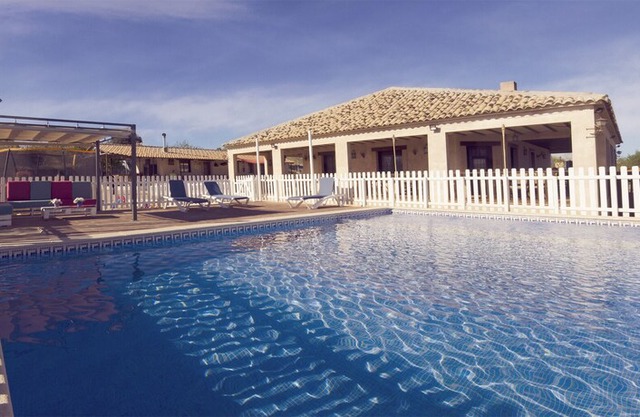 Casas Rurales Alhambra for 25 people