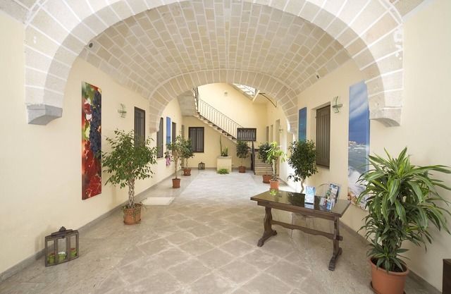CasaTrapani B&B and Apartments