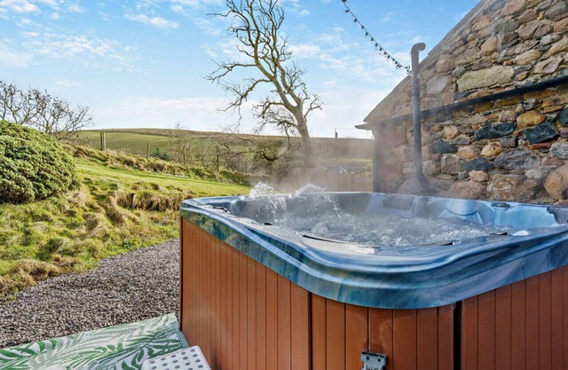 Cathow Cottage - Four Bedroom House, Sleeps 8