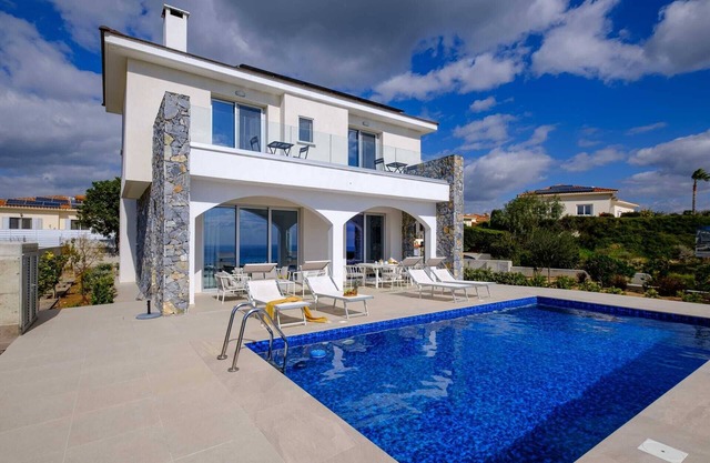 Cavo Aspro 3-bed Luxury Villa by Nomads