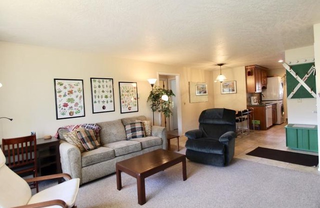 Cc42 Chateau Claire - Str-900277 2 Bedroom Condo