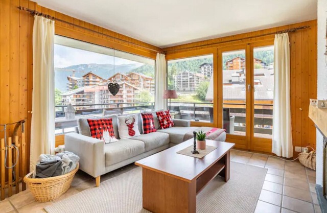 Center of Nendaz ! With Balcony/view and Fireplace