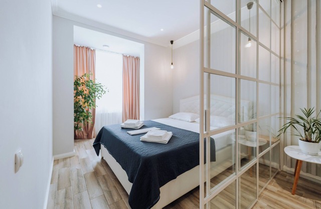 Central 1BR Apt Walk to Main Attractions